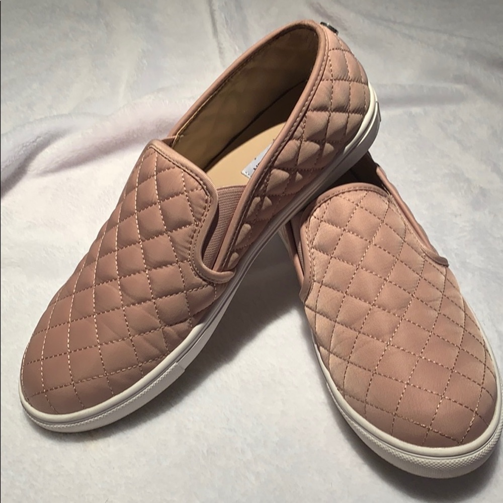 Steve Madden pink slip on shoes size 10